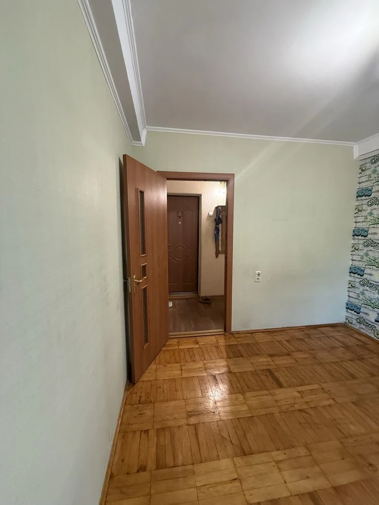 I will sell 2 sq.m. pr.Yubyleyny.Comfortable 3rd floor