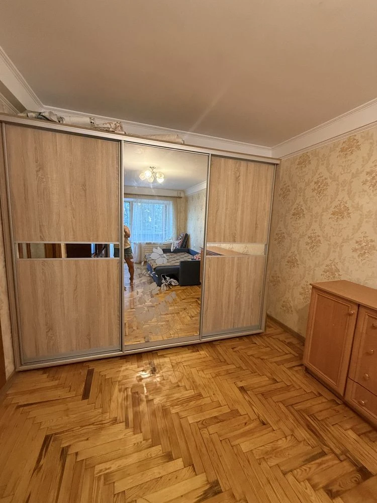 I will sell 2 sq.m. pr.Yubyleyny.Comfortable 3rd floor