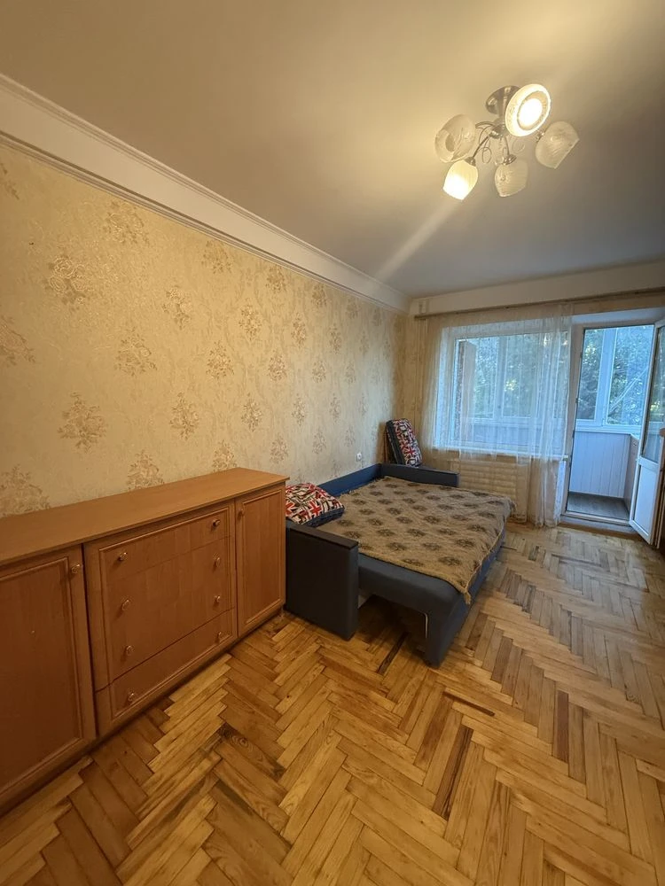 I will sell 2 sq.m. pr.Yubyleyny.Comfortable 3rd floor