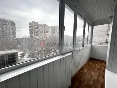 Продаж 4-кімнатної квартири | бульв. Центральний, 23