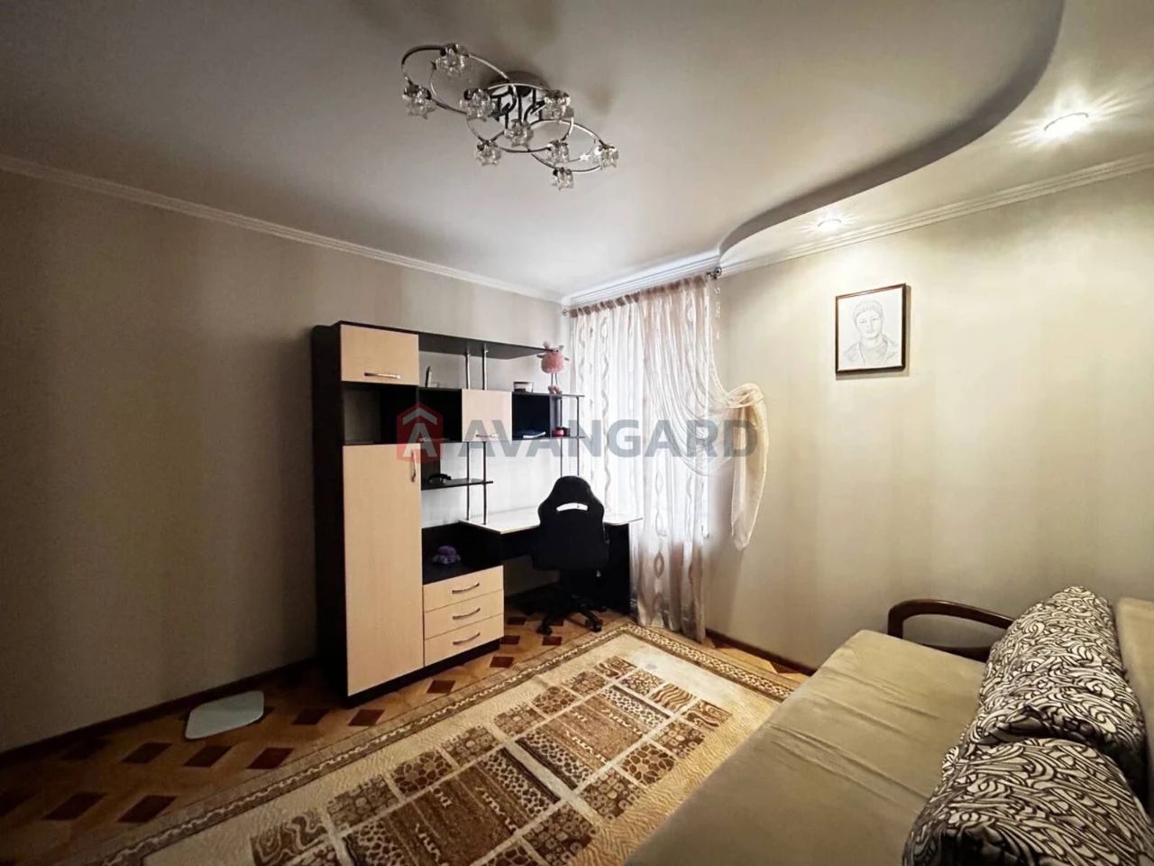 Продаж 4-кімнатної квартири | бульв. Центральний, 23