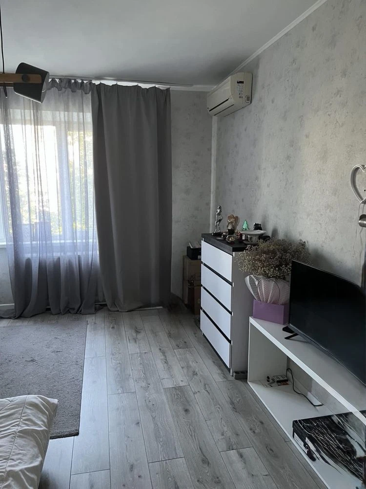 Продаётся 2 ком.кв . ул. Таворищеская на Бородинском! Возмож