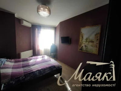 E-home! 3-room apartment in residential complex Lermontova 4/12
