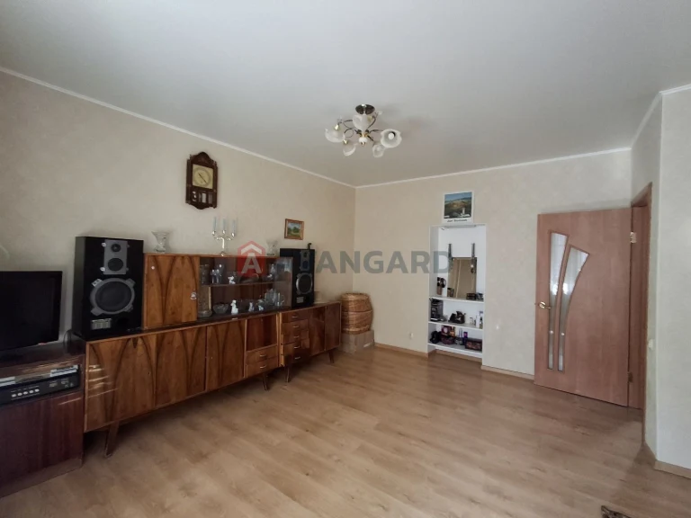 Продаж 2х кімнатної квартири. Університетська 80.23000$