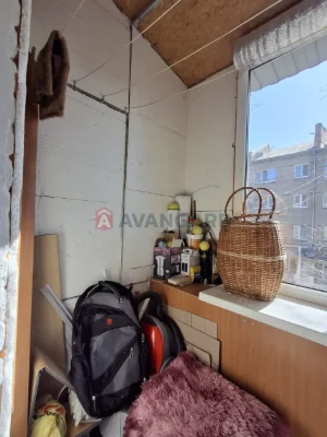 2-room apartment for sale. Universytetskaya 80.