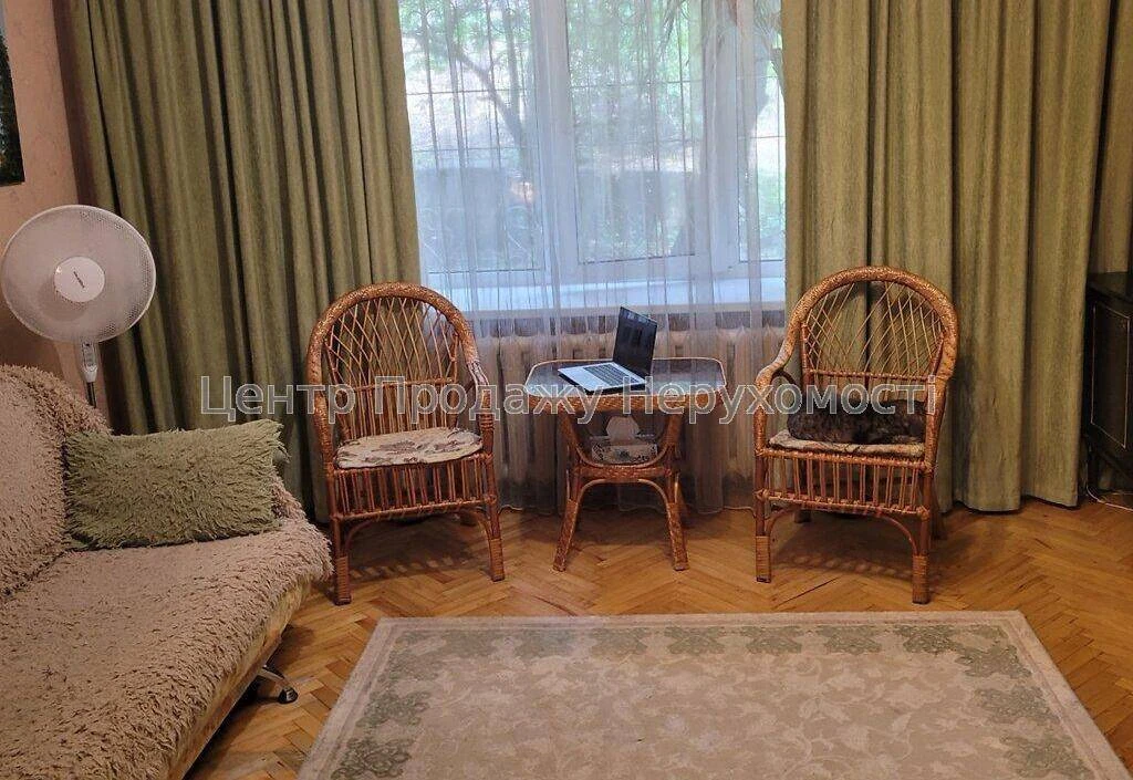 Продаж 2-кімн. квартири 50. 5 м², 1/9 эт, Київ – відмінне ро