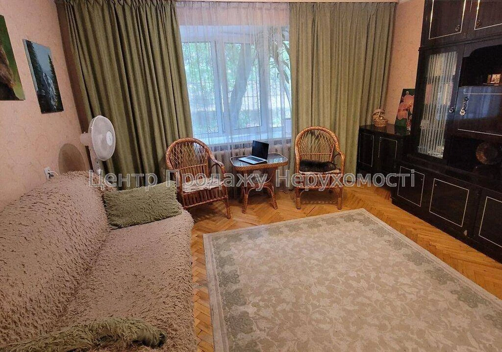 Продаж 2-кімн. квартири 50. 5 м², 1/9 эт, Київ – відмінне ро