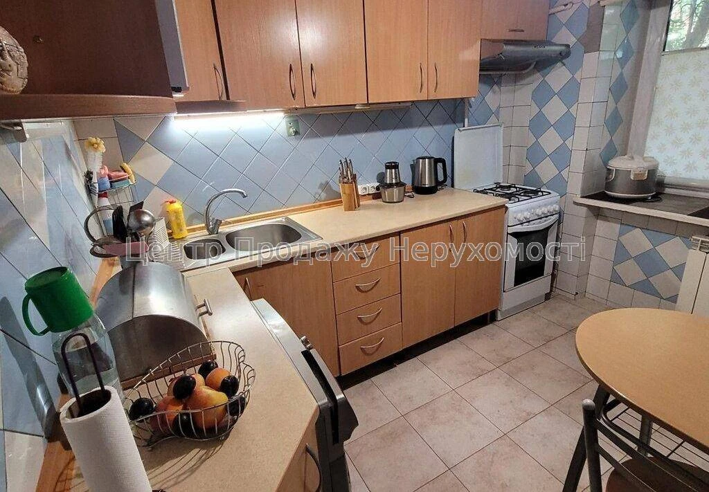 Продаж 2-кімн. квартири 50. 5 м², 1/9 эт, Київ – відмінне ро