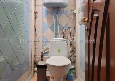 Продаж 2-кімн. квартири 50. 5 м², 1/9 эт, Київ – відмінне ро