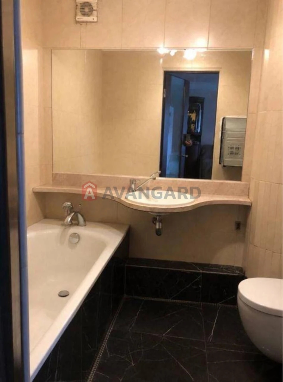 2 room apartment near metro station Holosiivsky Park Holosiivsky