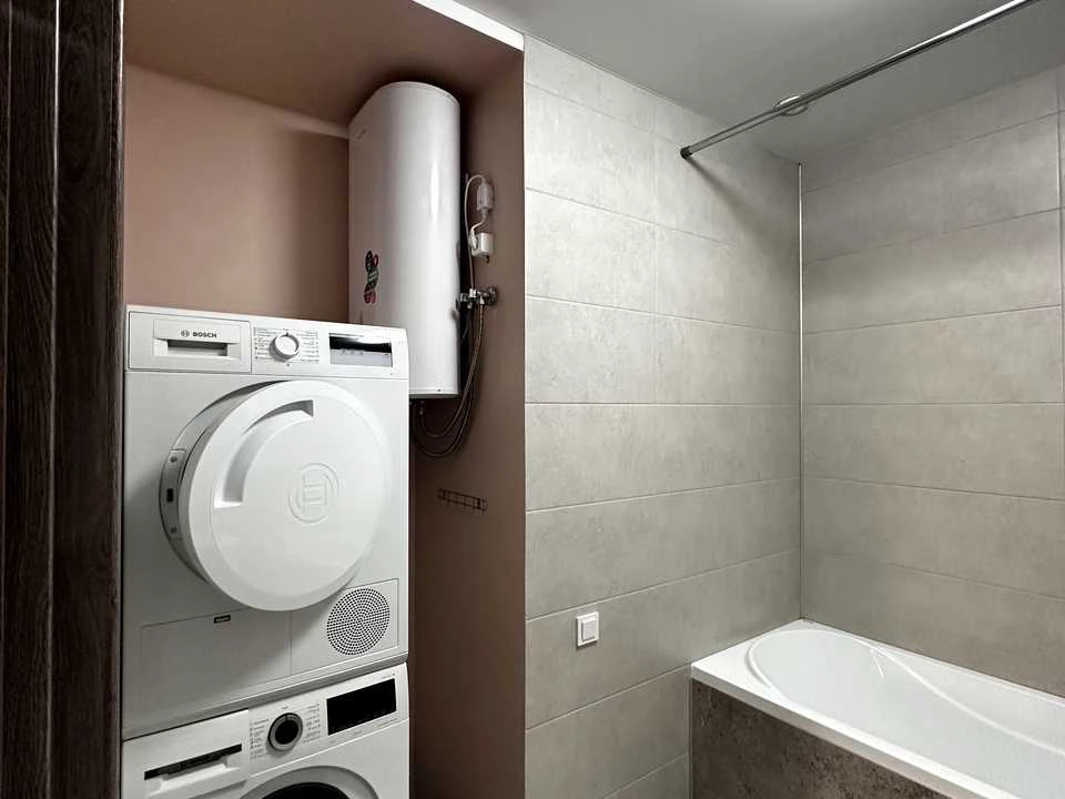 Apartment. Kharkiv, Heroiv Харкова Avenue