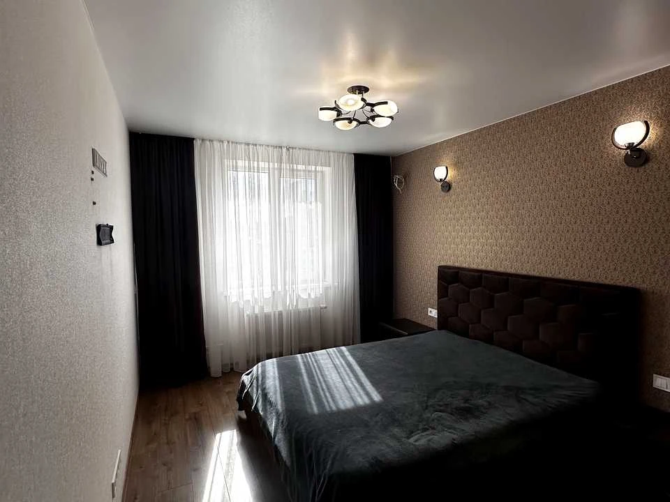 Apartment. Kharkiv, Heroiv Харкова Avenue
