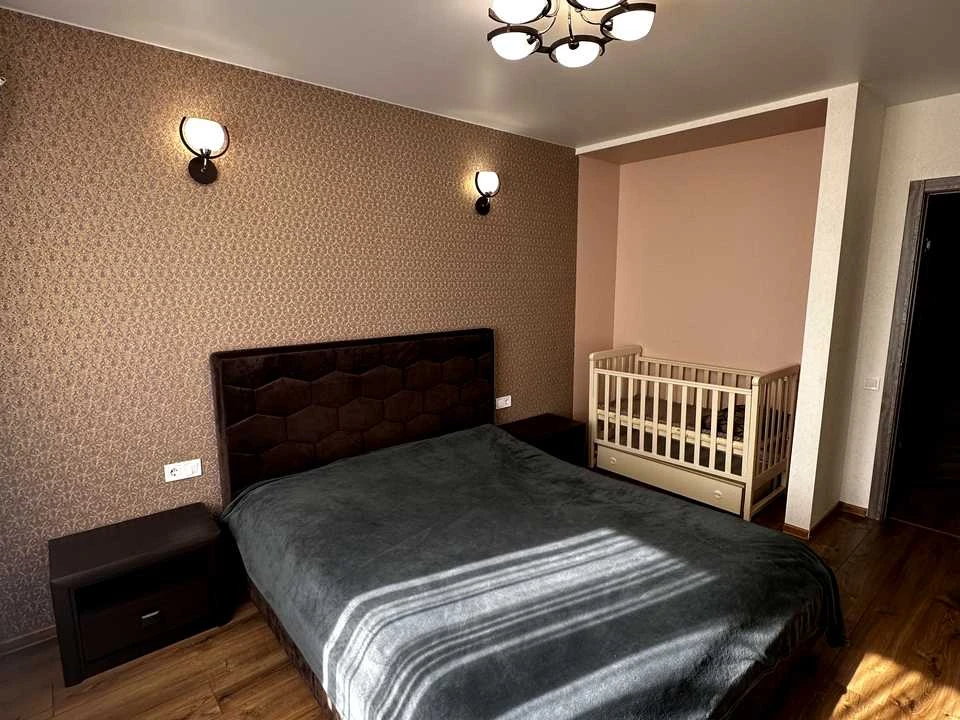 Apartment. Kharkiv, Heroiv Харкова Avenue