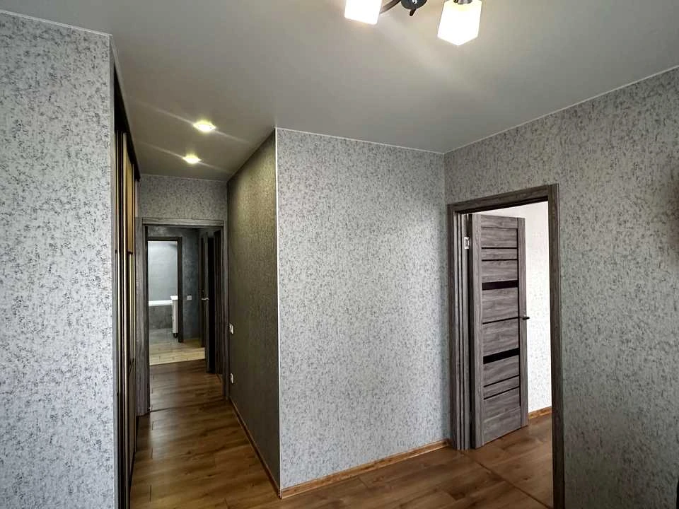 Apartment. Kharkiv, Heroiv Харкова Avenue