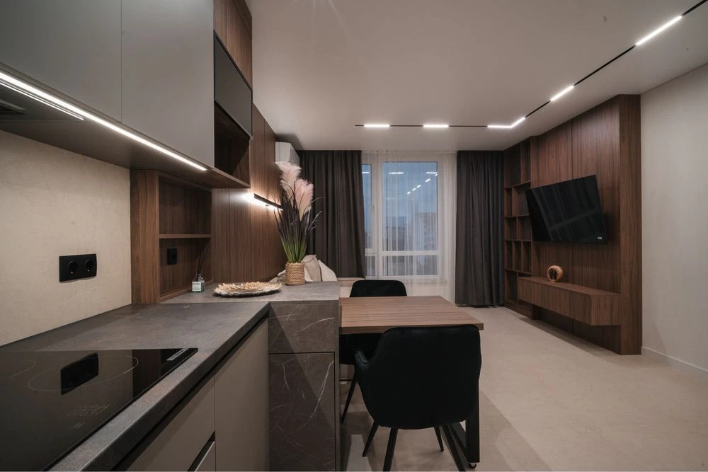 VIP продаж Manhattan Lite велика 2 кім квартиа біля Озера Фр