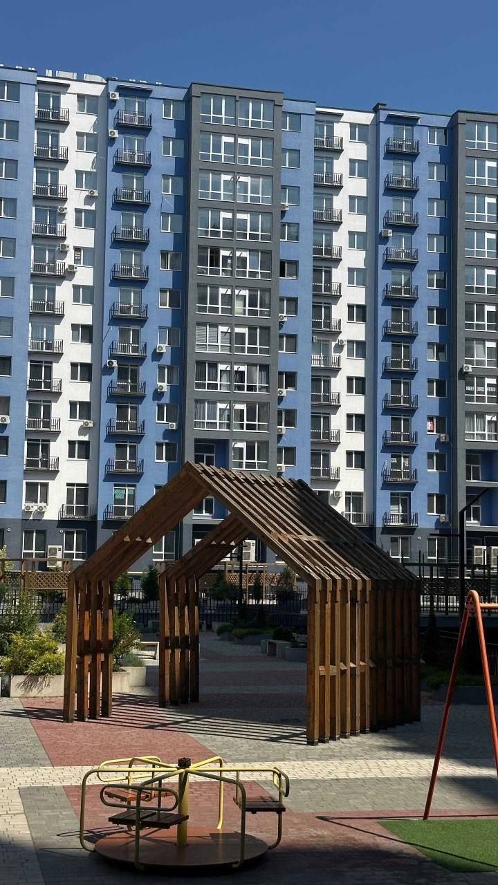 Продам однокомнатную квартиру в центре,Набережная-Княгинин-Гал