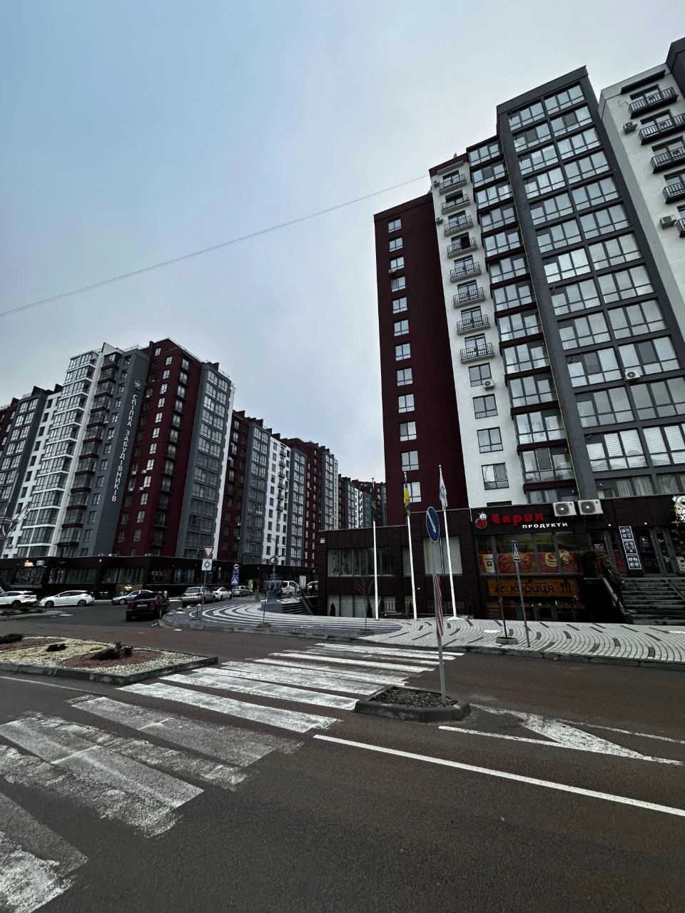 Продам однокомнатную квартиру в центре,Набережная-Княгинин-Гал