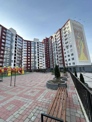 Продам однокомнатную квартиру в центре,Набережная-Княгинин-Гал