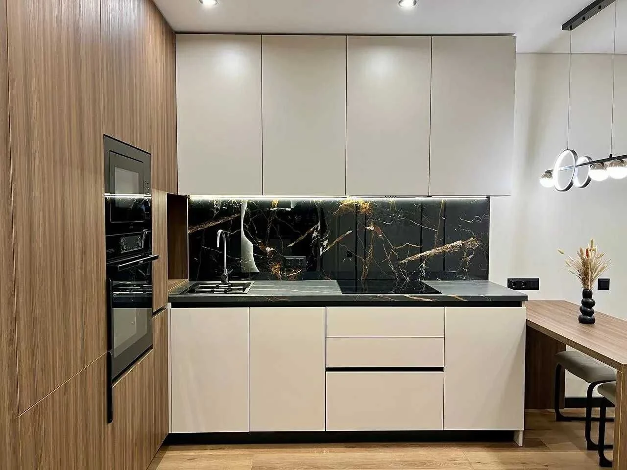 Сучасна однокімнатна квартира з ремонтом біля ТЦ Veles Mall