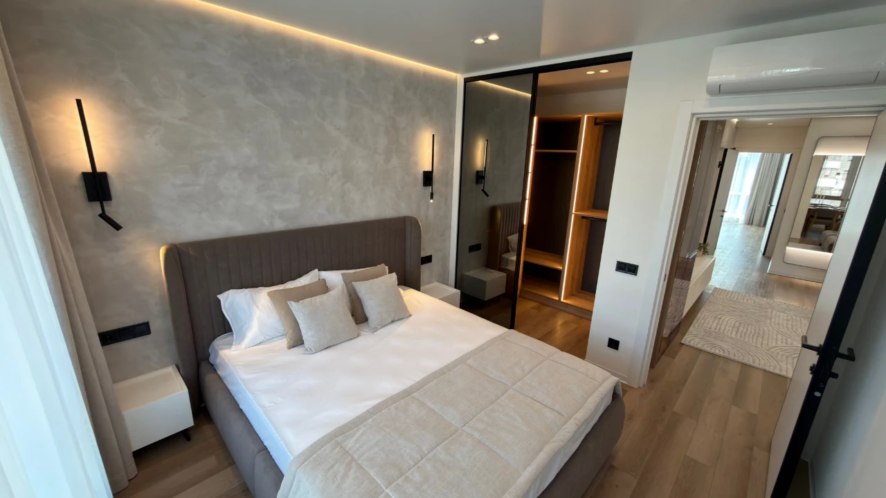 Продаж 2к квартири в функціоналом 3х кімнатної в центрі міст