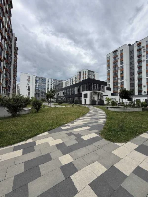 Продається преміальна 3-кімнатна квартира в ЖК «Липки» — одн