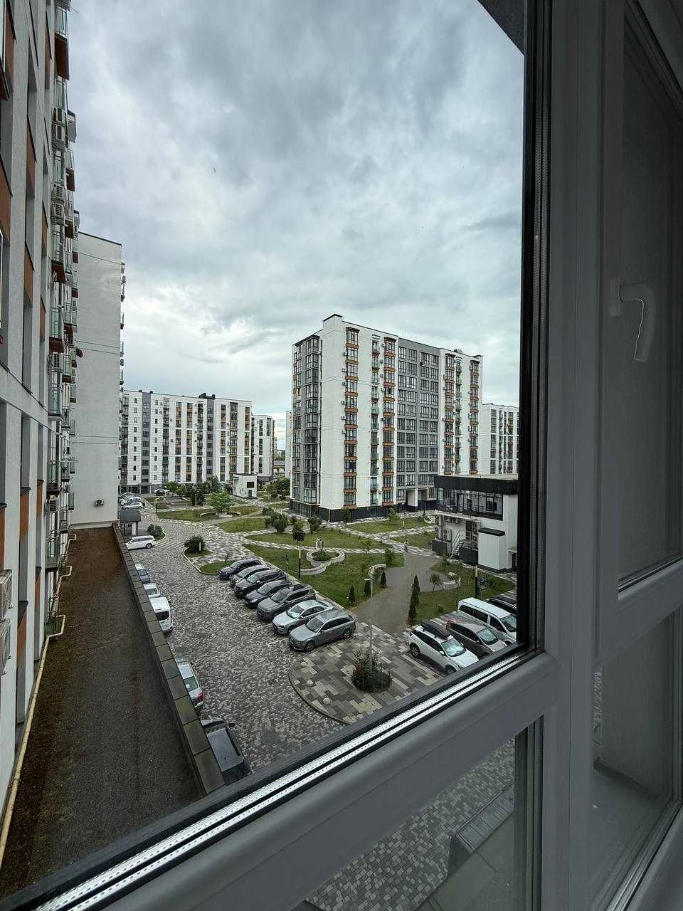 Продається преміальна 3-кімнатна квартира в ЖК «Липки» — одн