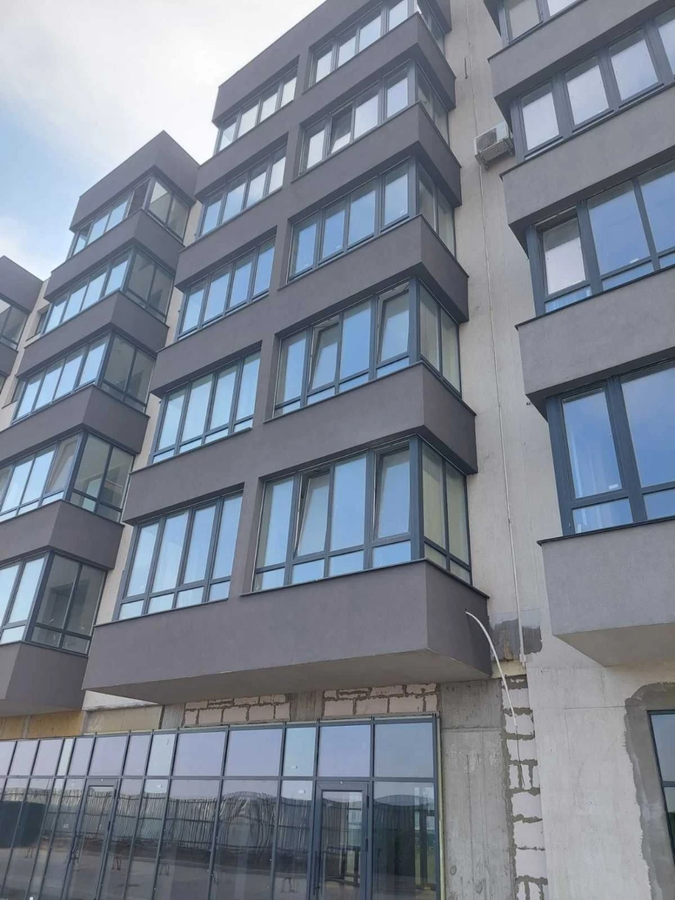 Продажа 1-комнатной квартиры в кирпичном доме на улице Сахарова