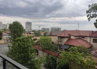2-комнатная квартира 95 м2 в ЖК "Сапфир" в зданном доме рядом с