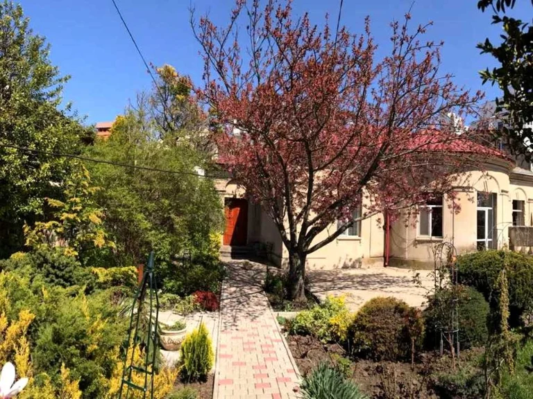 House. Odesa, Госпитальний пер