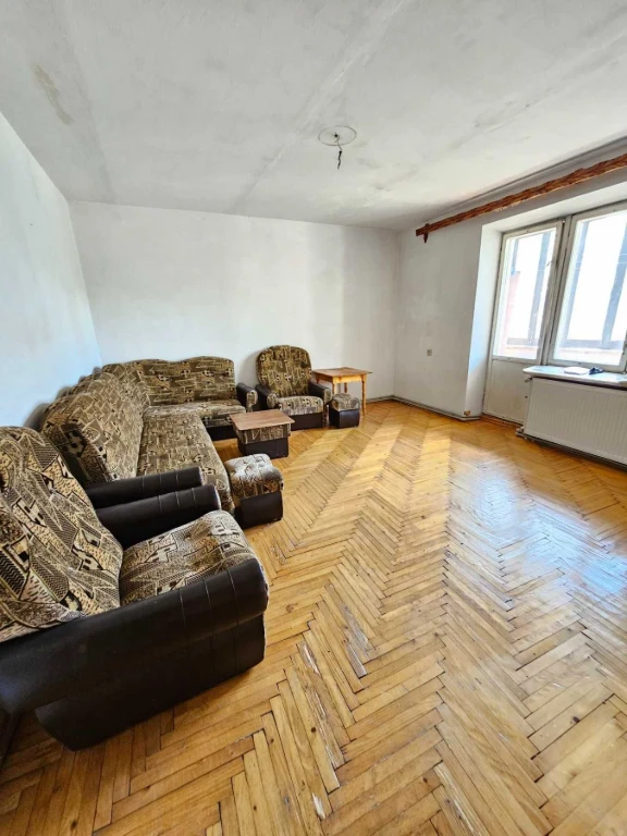 3 room apartment for sale near the park