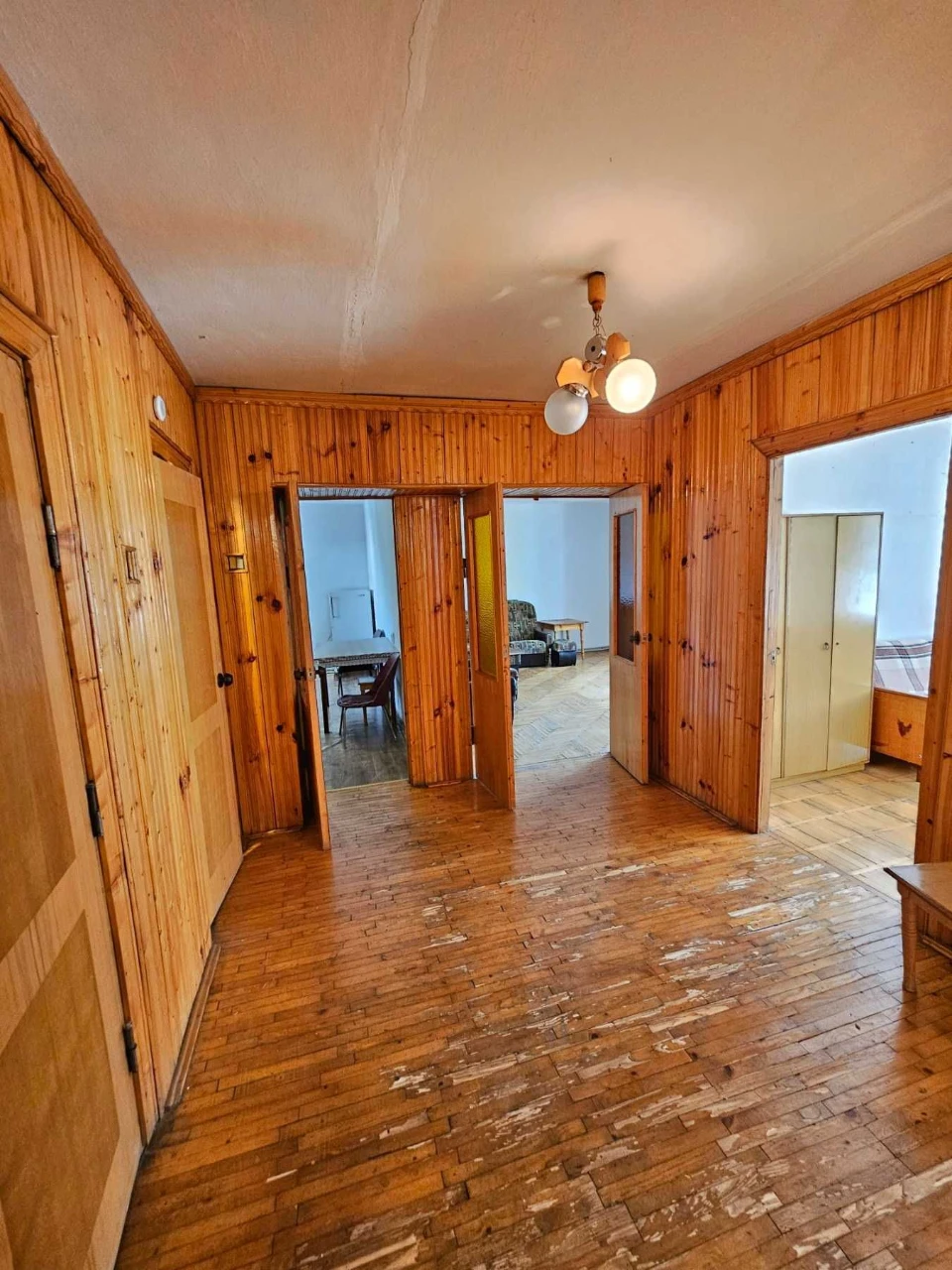 3 room apartment for sale near the park