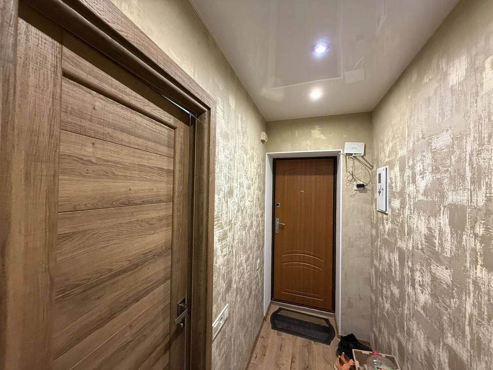 Трьохкімнатна квартира в Лісках,1КП.3/5 цегла.