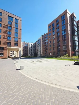 Продается 1-комнатная новостройка в центре города