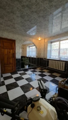 House for sale near the Airport. In good condition - ready to move in