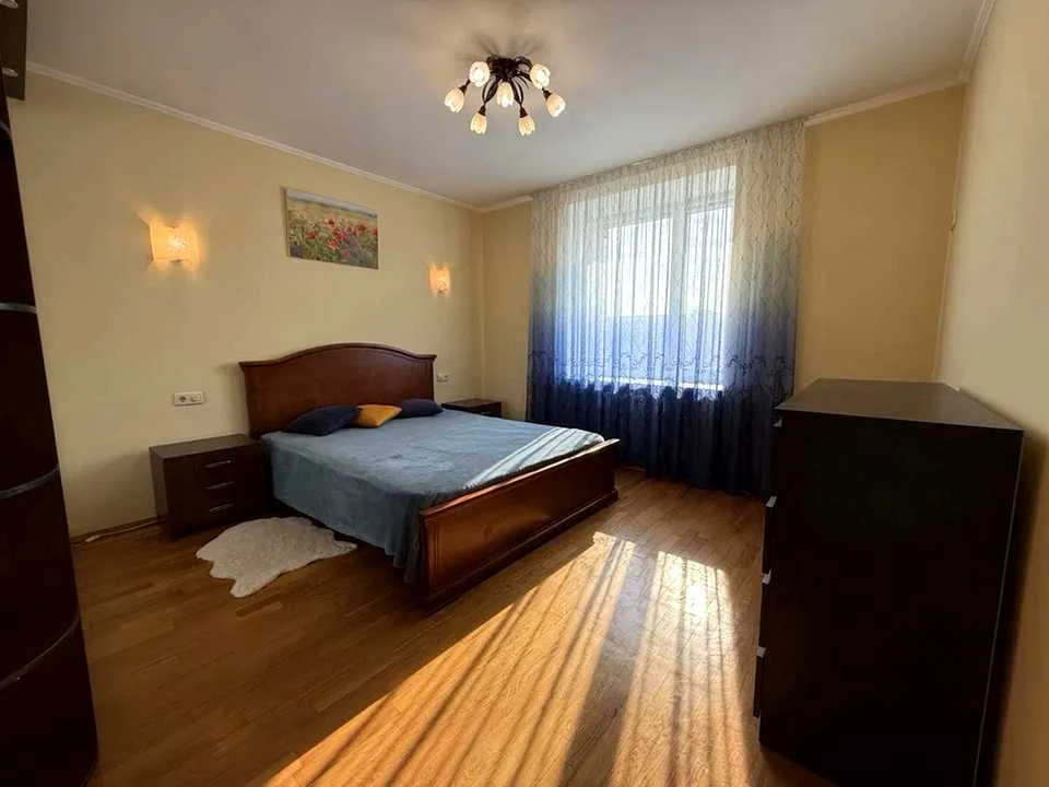 Квартира. Киев, улица Василя Верховинца