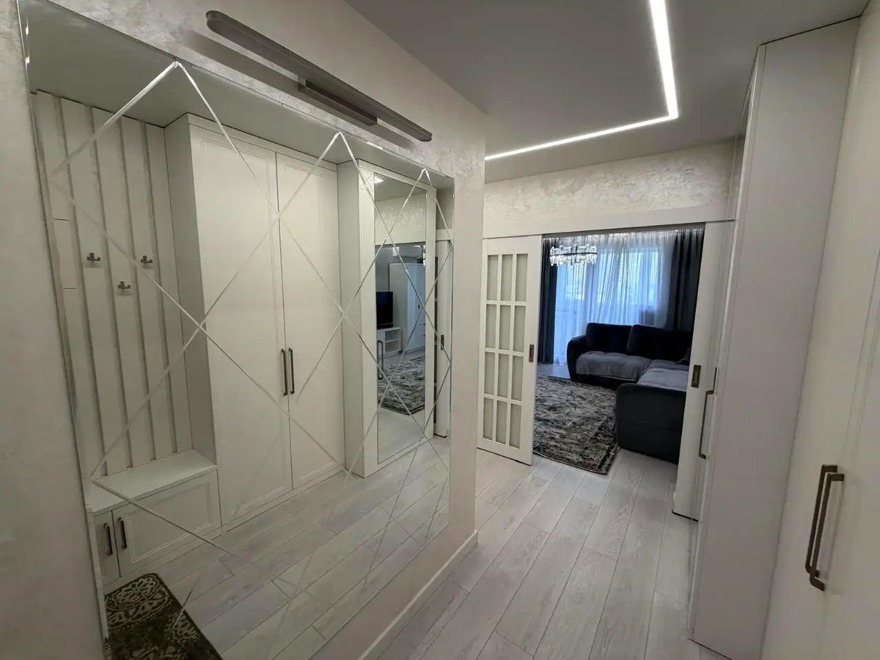Rent of a 3-room apartment 72 sq.m. 6/10 floor.