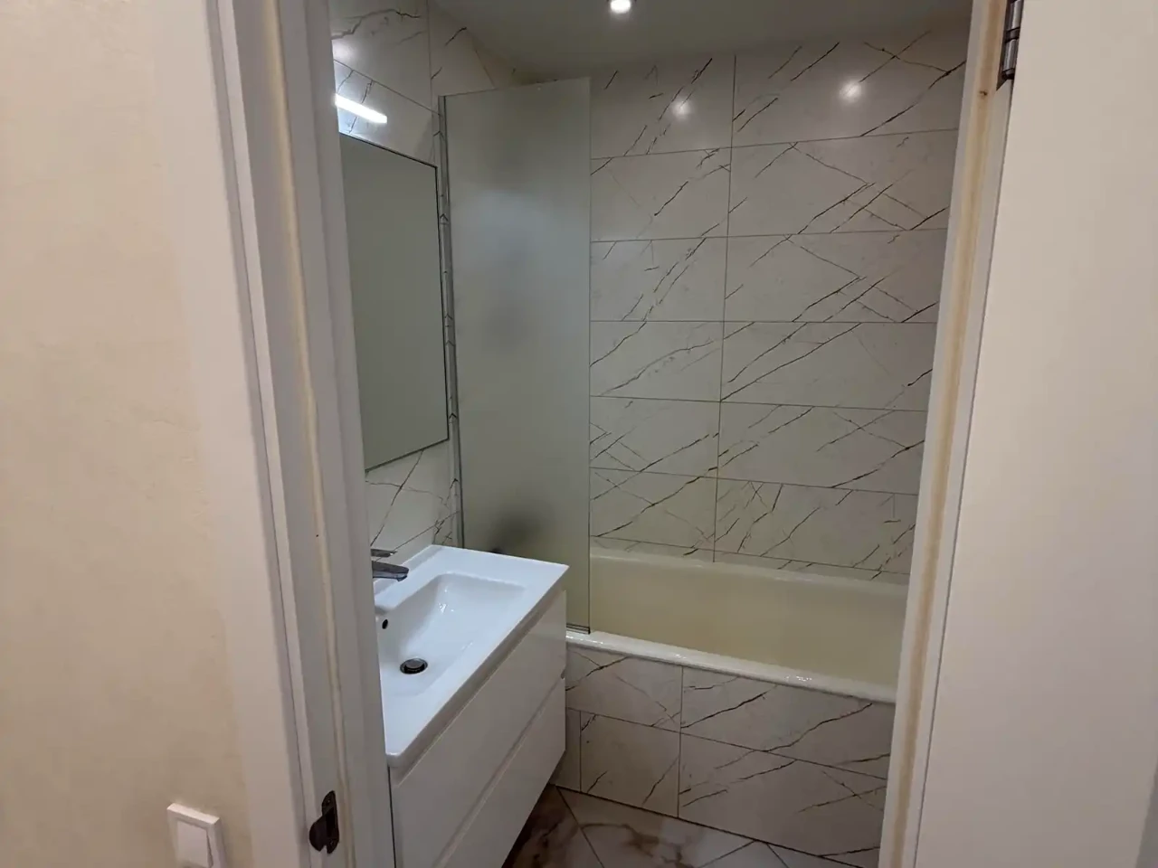 Rent of a 3-room apartment 72 sq.m. 6/10 floor.