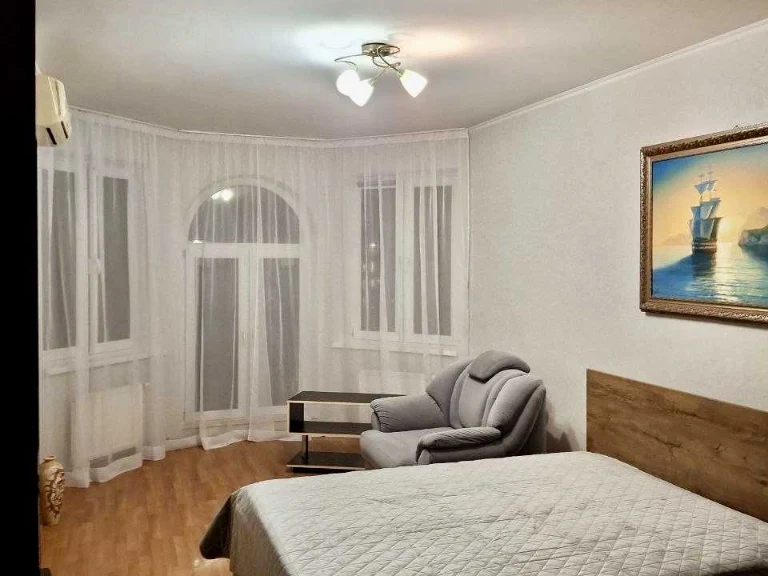 Apartment. Kyiv, Poltavska St.