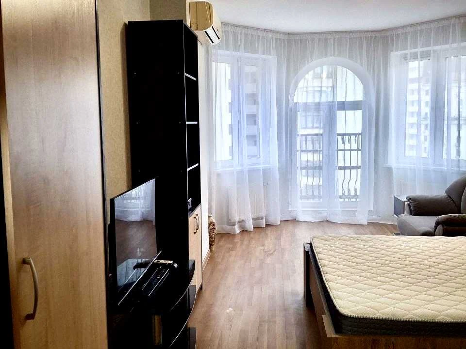 Квартира. Київ, Полтавська вул.