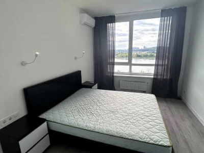 Apartment. Kyiv, Dniprovska Naberezhna St.