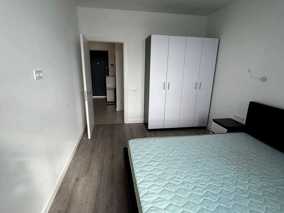 Apartment. Kyiv, Dniprovska Naberezhna St.