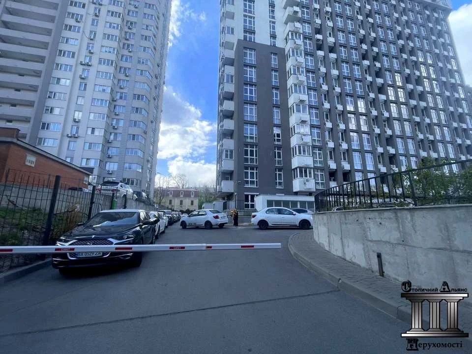 Квартира. Киев, улица Ростиславская