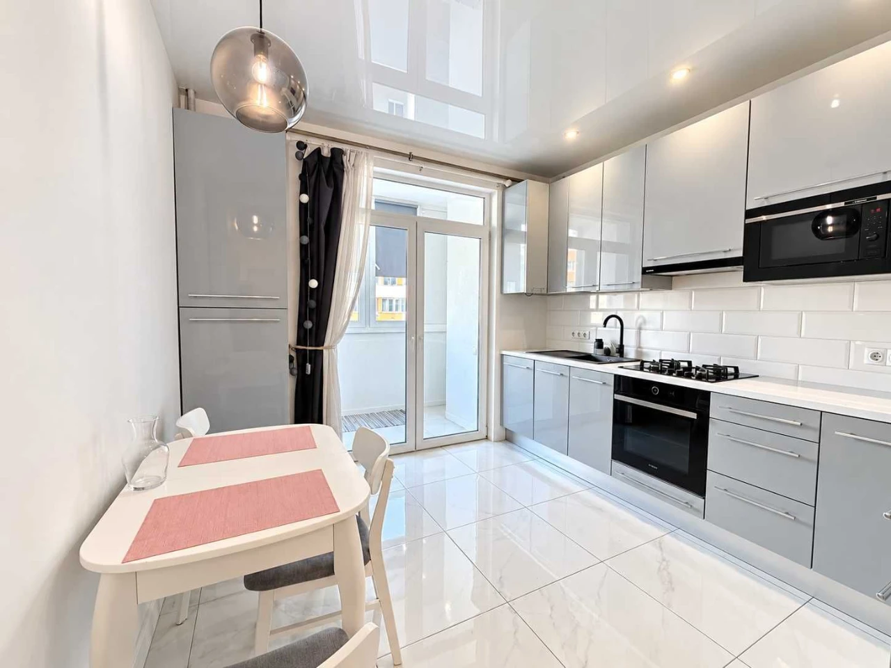Sale of a 1-room apartment in residential complex "Malv", St. Ugorska, 14