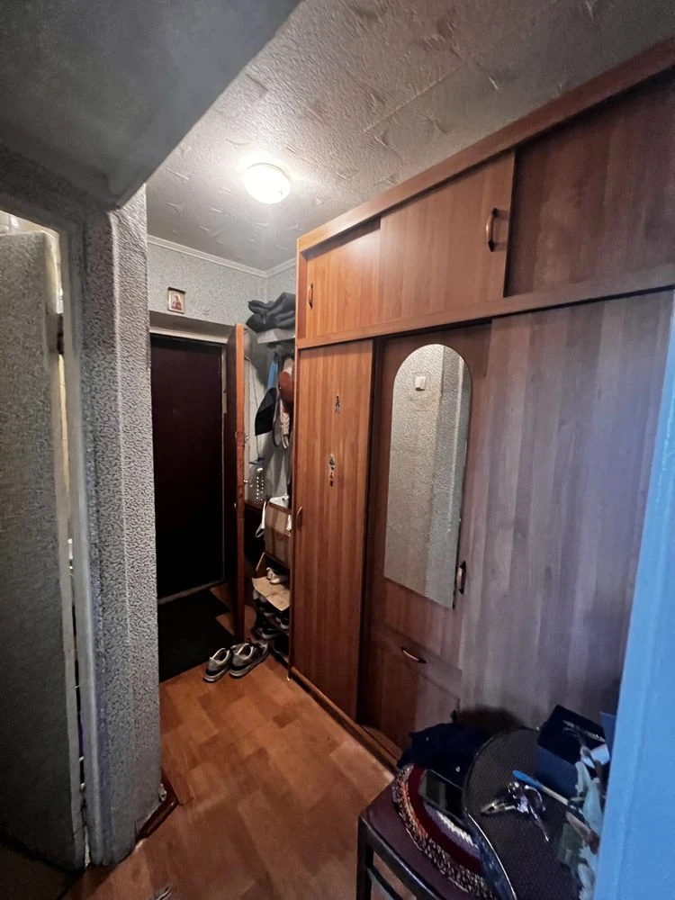 Продаж 2 кімнатноі квартири, Дніпровський  р-н, Будівельникі