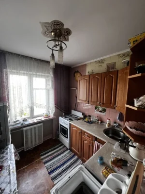 Продаж 2 кімнатноі квартири, Дніпровський  р-н, Будівельникі