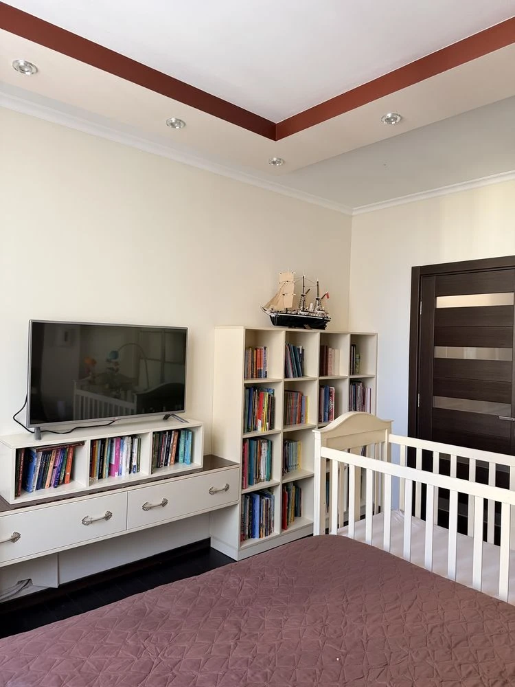 2-room apartment Lake Parkview FOR SALE BY OWNER