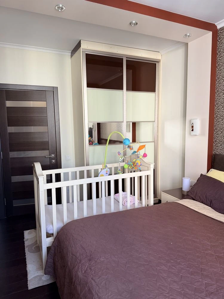 2-room apartment Lake Parkview FOR SALE BY OWNER