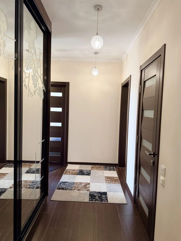 2-room apartment Lake Parkview FOR SALE BY OWNER