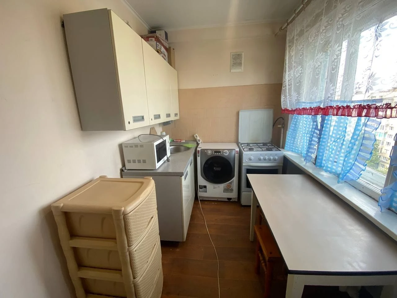 For Sale, two-room apartment on Chokolivsky Boulevard