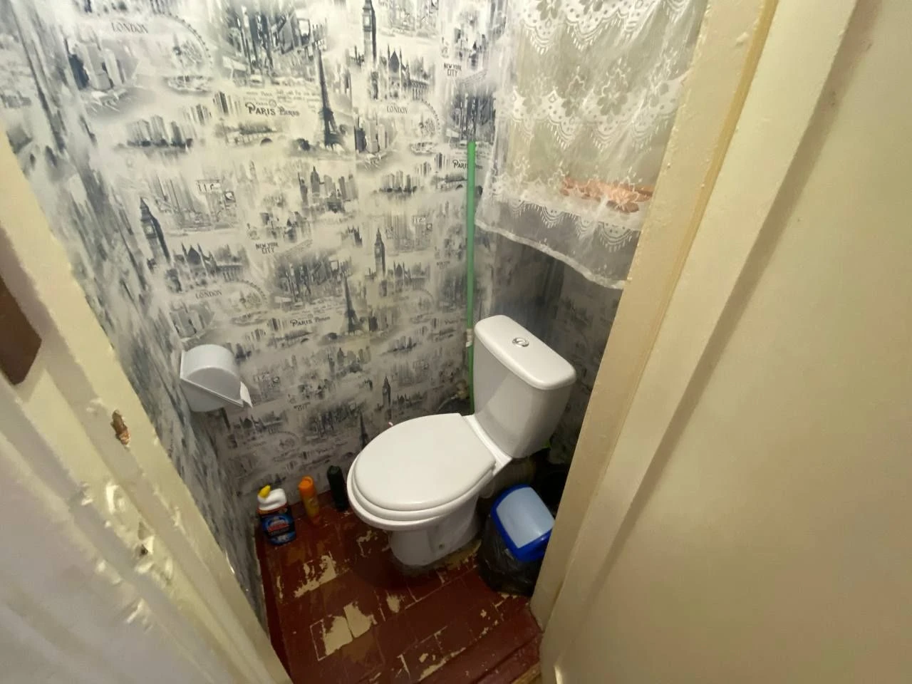 For Sale, two-room apartment on Chokolivsky Boulevard